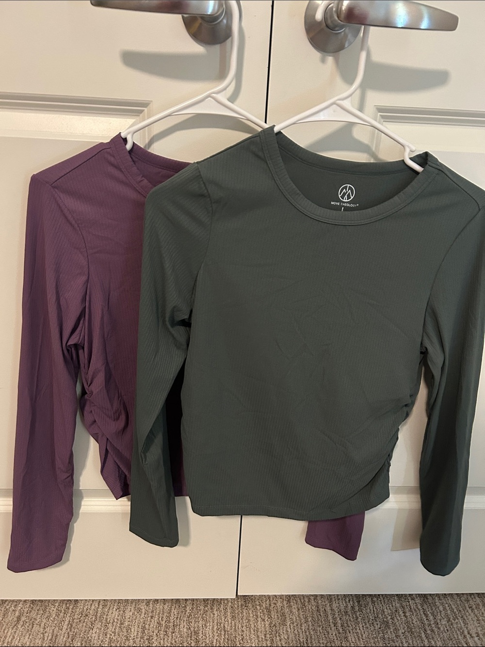 MOVE THEOLOGY Yoga Ribbed Long Sleeve Crop Tops in Forest Green and Plum